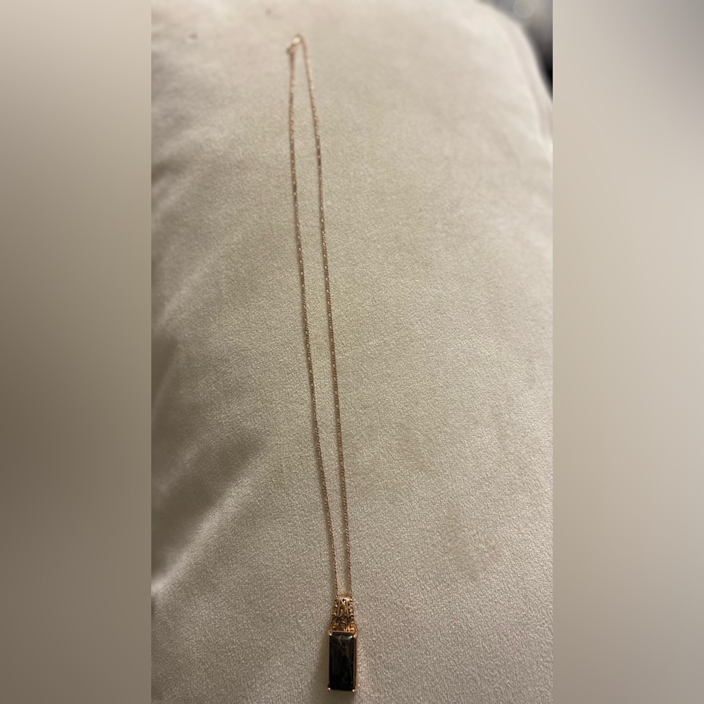 Rose Gold Toned Necklace With Dark Green Marble Pendant